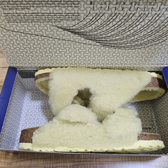 BIRKENSTOCK ARIZONA BIG BUCKLE TEDDY OS, Popcorn, size US 8 - Picture 11 of 13